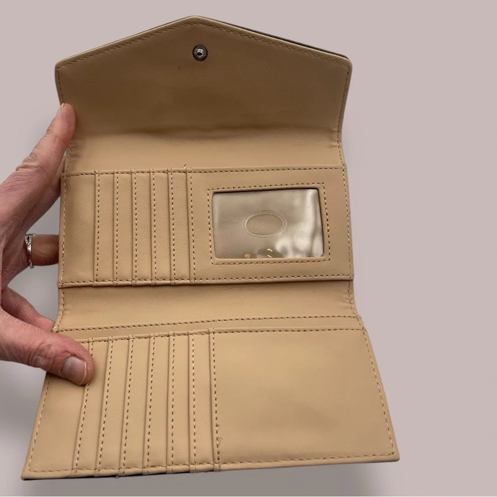 Guess Brown Logo Trifold Slim Wallet Silver